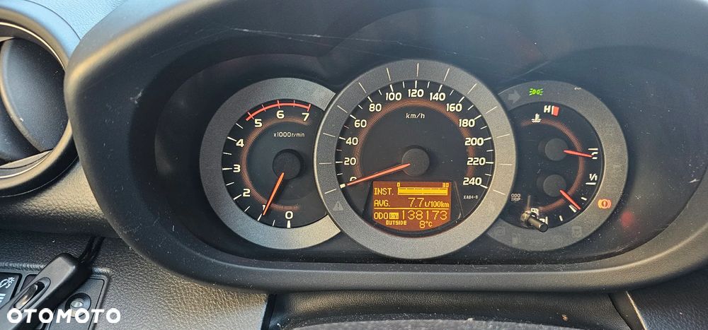 Toyota RAV4 2.2 D-4D Sol - 2
