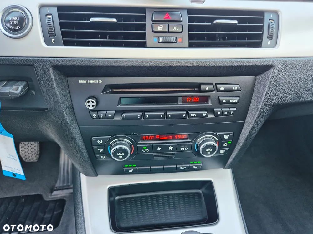 BMW Seria 3 320d - 12