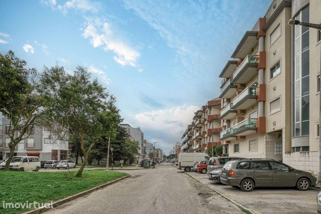 Apartamento T2 com Terraço Incrível || Costa da Caparica - Grande imagem: 3/33