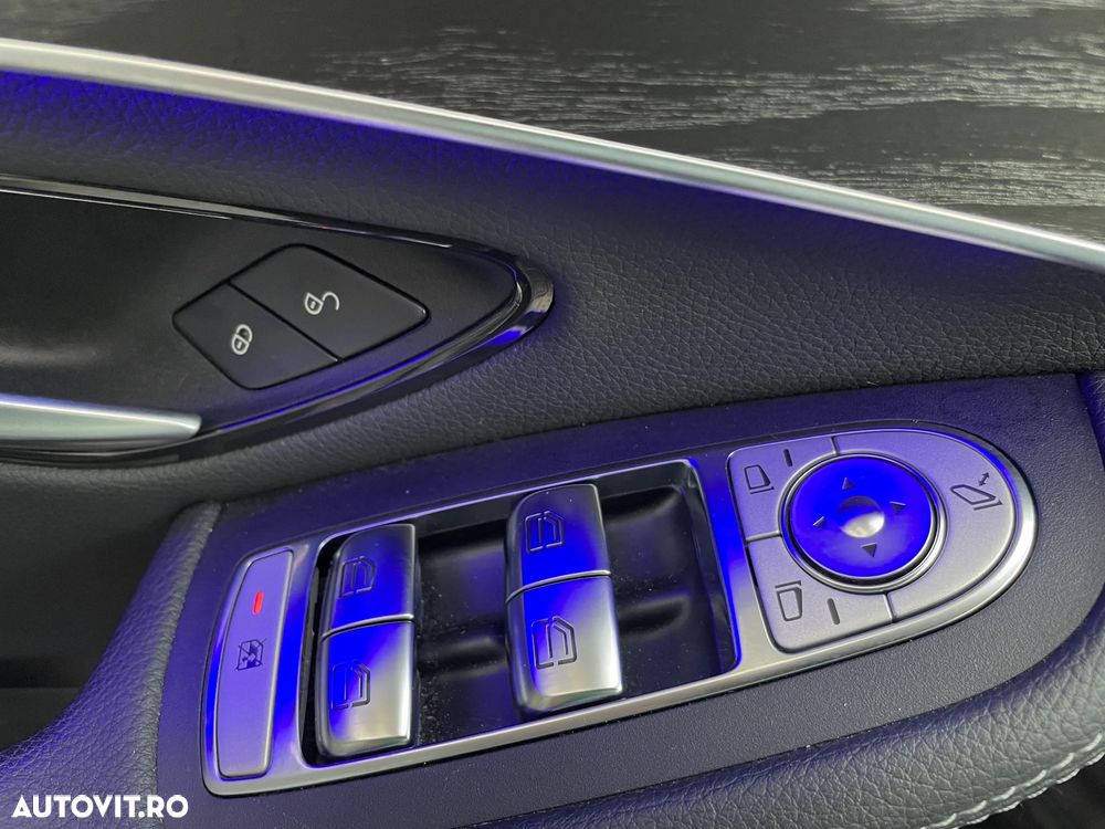 Mercedes-Benz GLC Coupe 300 4MATIC MHEV - 27