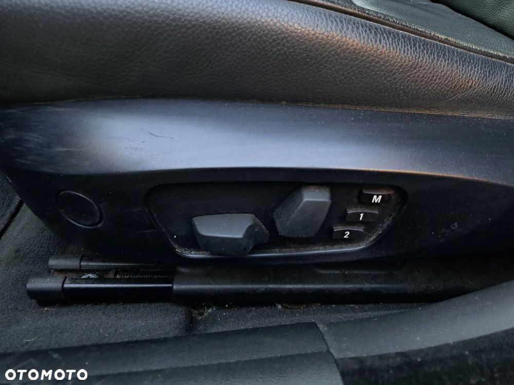 BMW Seria 3 - 12