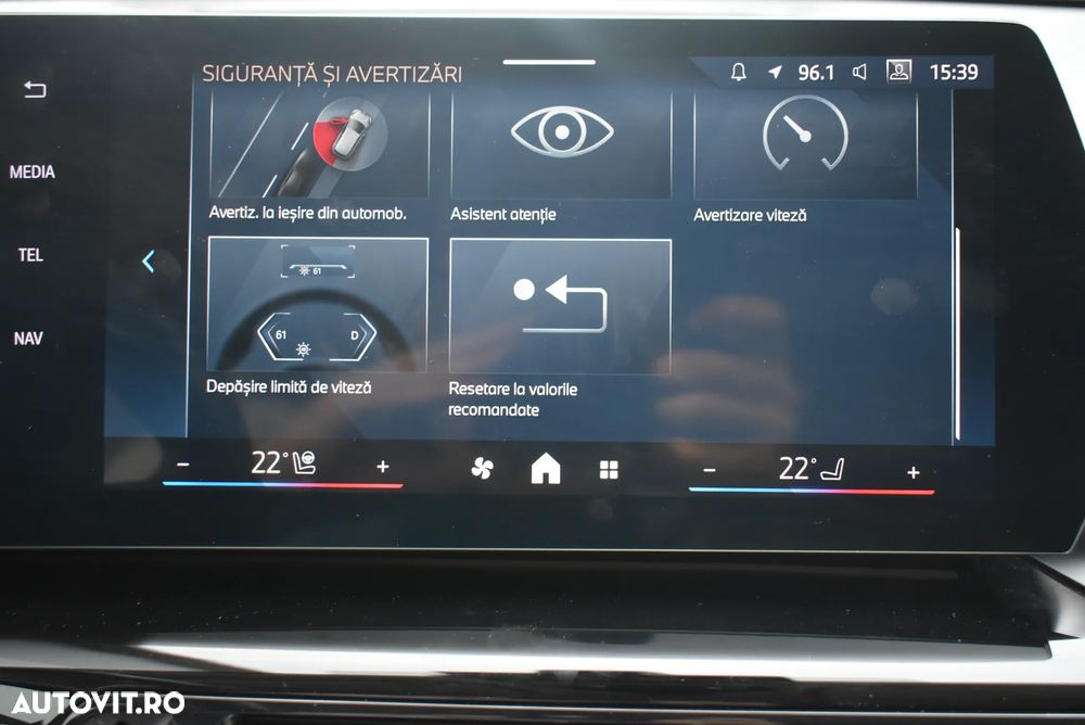 BMW X1 sDrive18d AT - 19