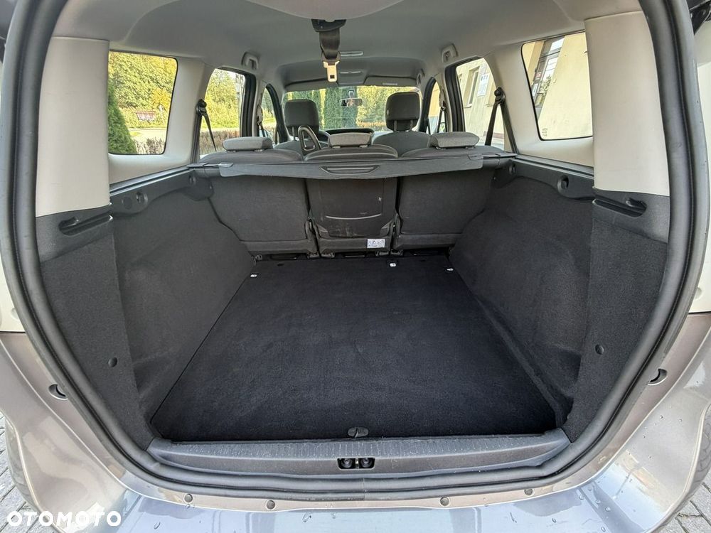 Renault Grand Scenic - 14