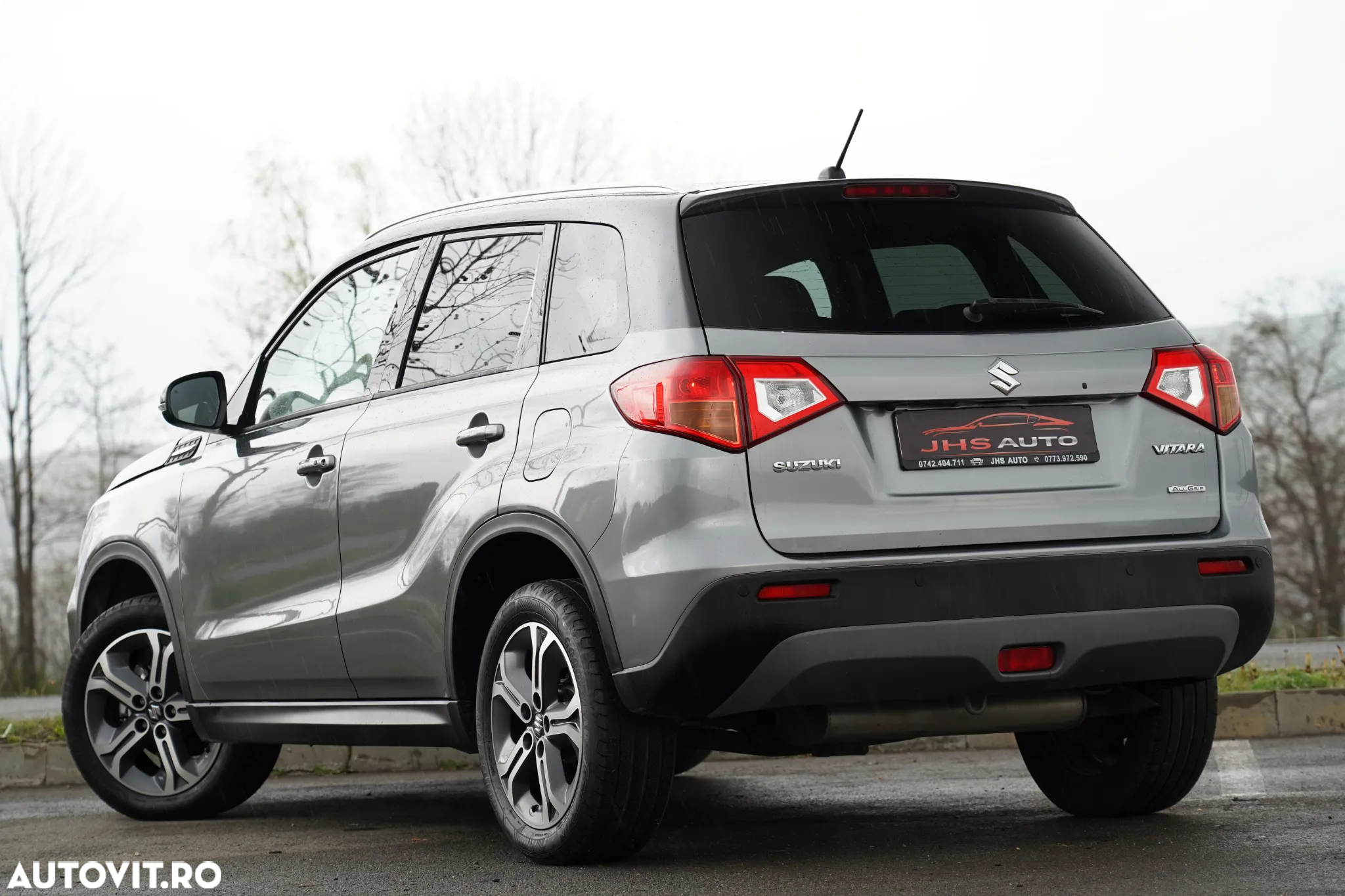 Suzuki Vitara 1.6 DDIS 4X4 Luxus - 4