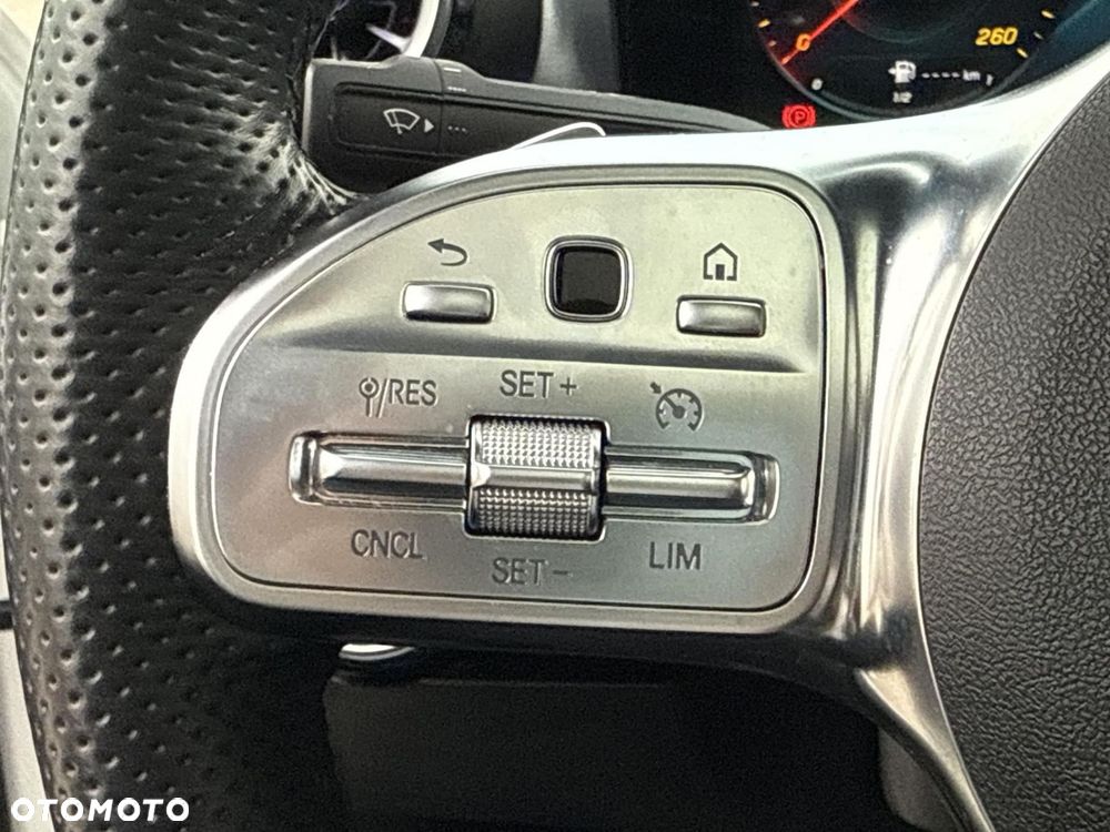 Mercedes-Benz CLA 200 7G-DCT - 27