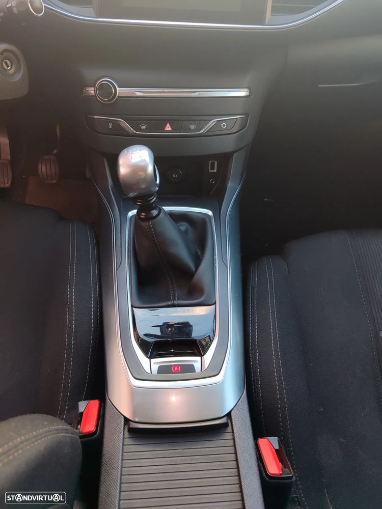 Peugeot 308 1.6 e-HDi Allure - 8