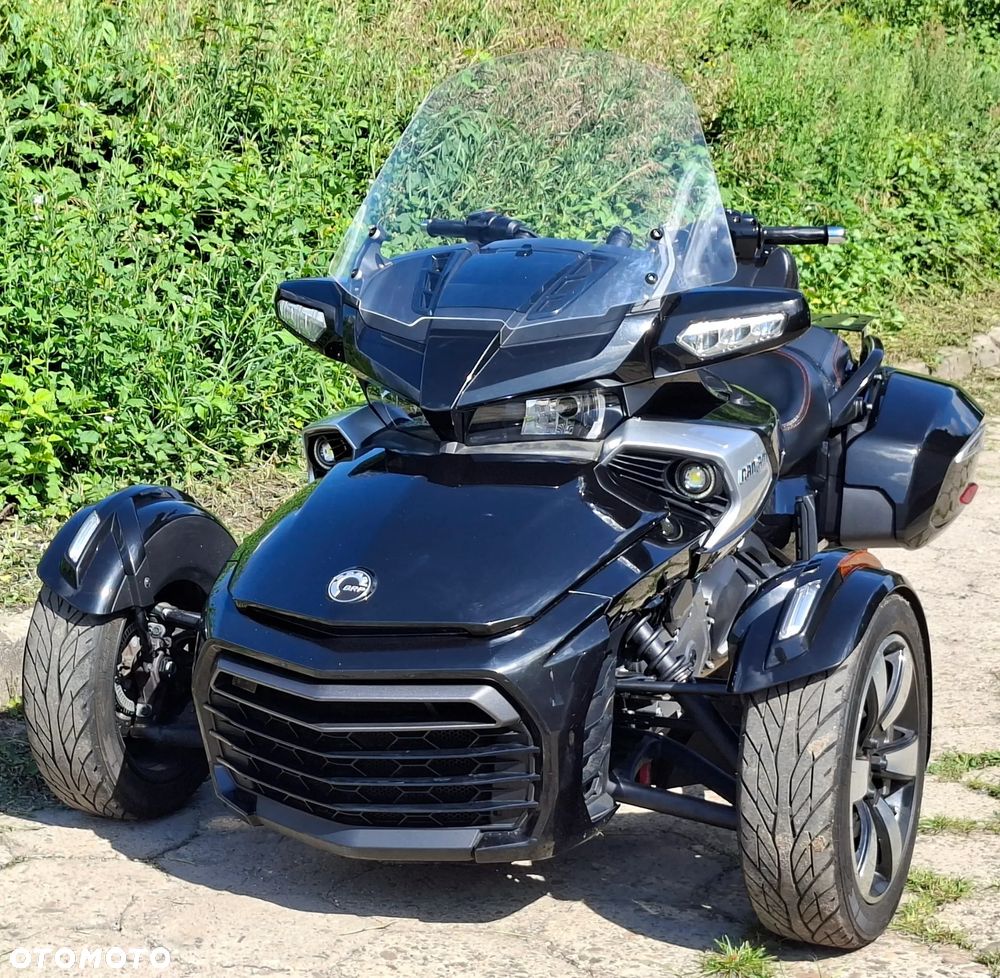 Can-Am Spyder - 22
