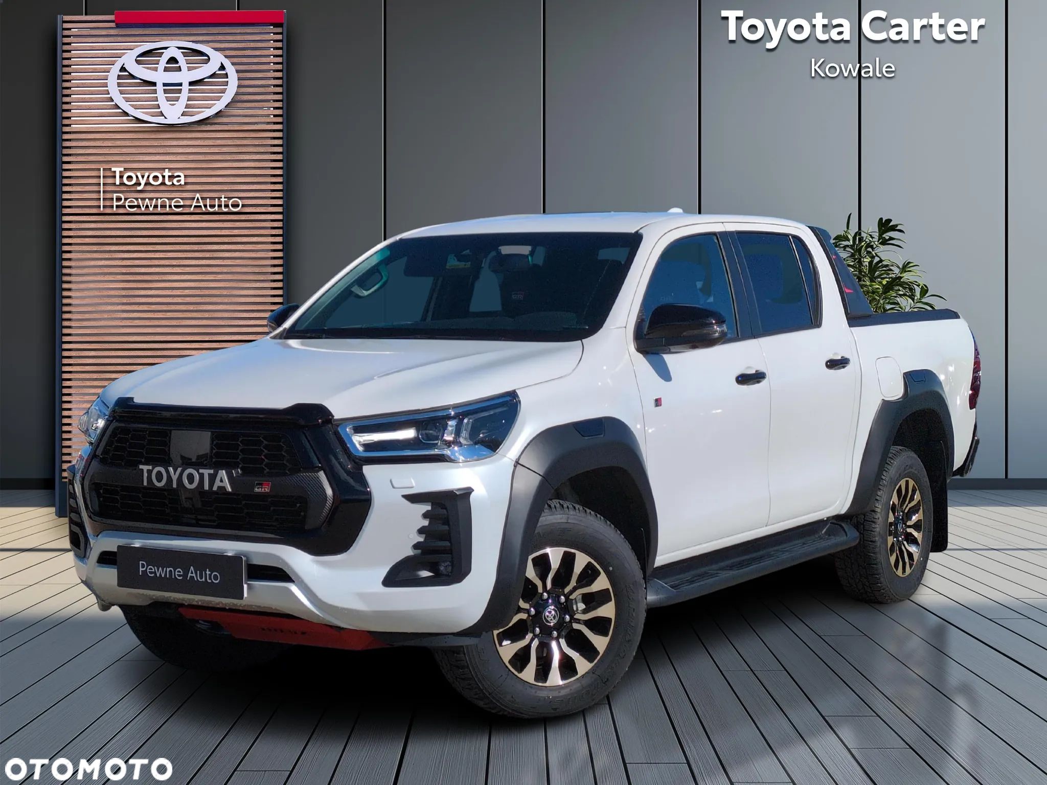 Toyota Hilux 2.8 D-4D Double Cab GR Sport 4x4 - 1