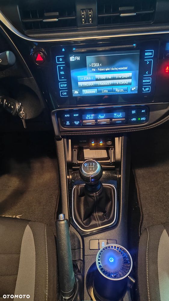 Toyota Auris 1.4 D-4D Premium Comfort - 12