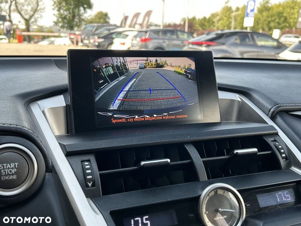 Lexus NX 200t Comfort AWD - 19