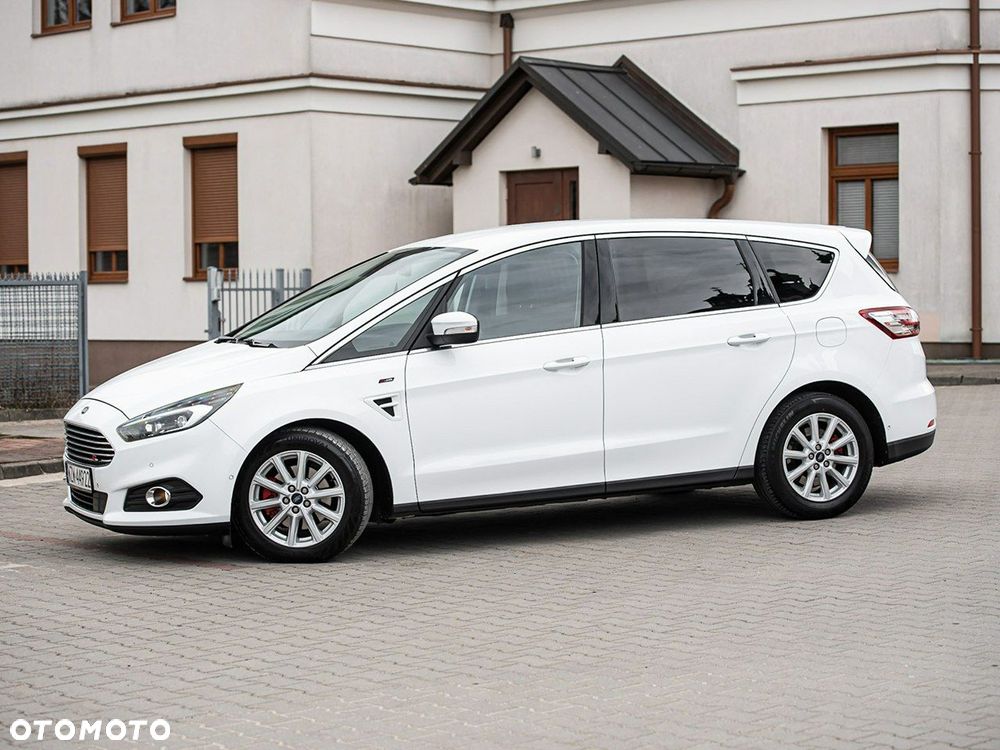 Ford S-Max - 12