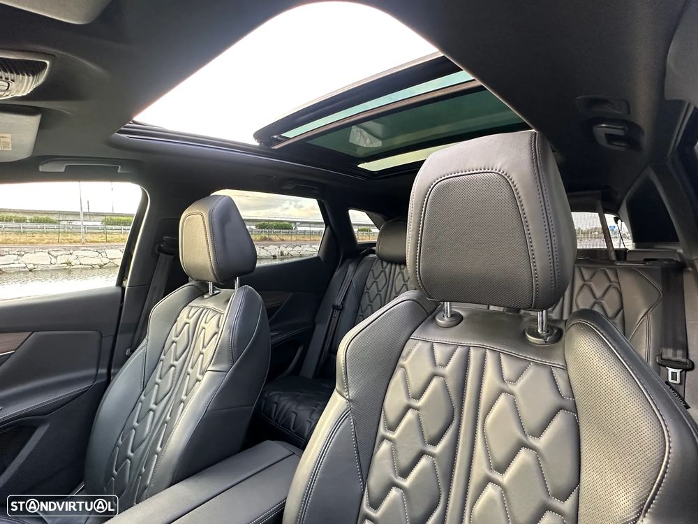 Peugeot 3008 1.6 Hybrid4 GT e-EAT8 - 22