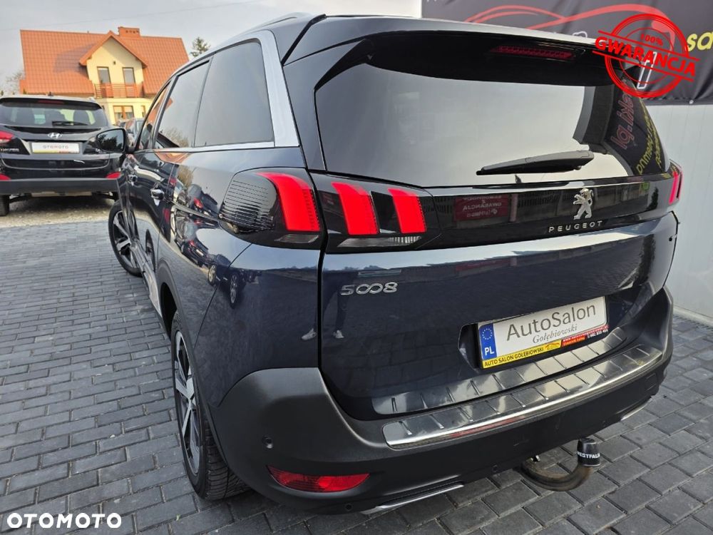 Peugeot 5008 - 8