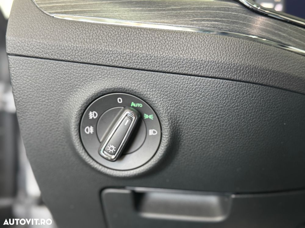 Skoda Superb 2.0 TDI DSG Style - 24