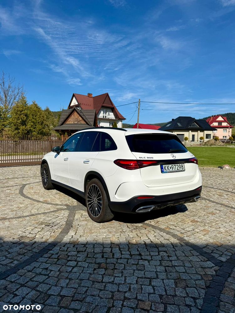 Mercedes-Benz GLC 300 mHEV 4-Matic AMG Line - 4