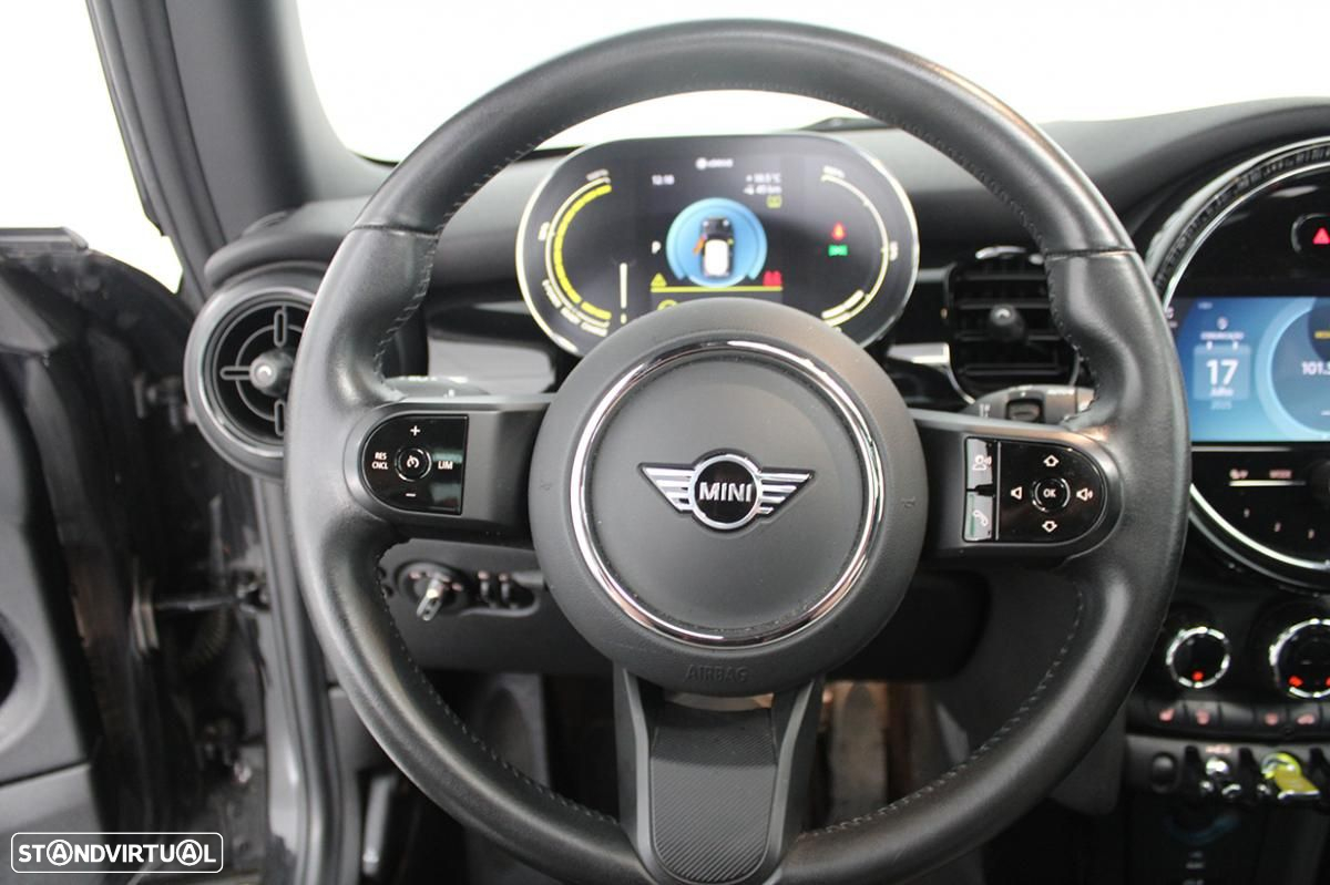 MINI 3 Portas Cooper SE Camden Edition - 14