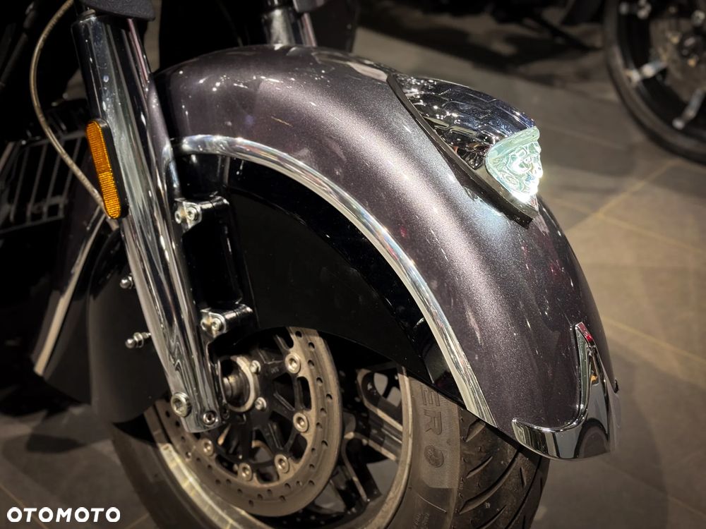 Indian Roadmaster - 8