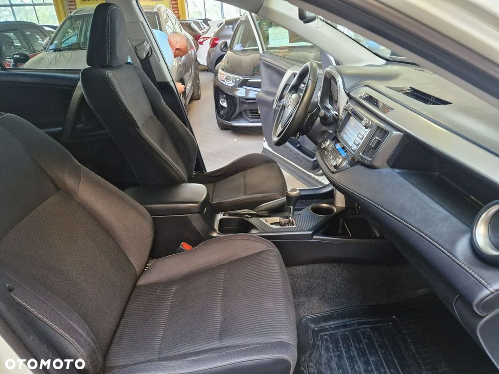 Toyota RAV4 - 21