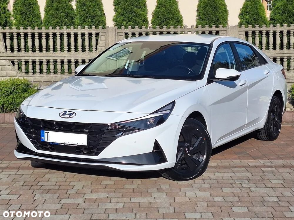 Hyundai Elantra 1.6 Smart - 30