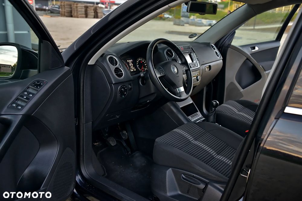 Volkswagen Tiguan - 21