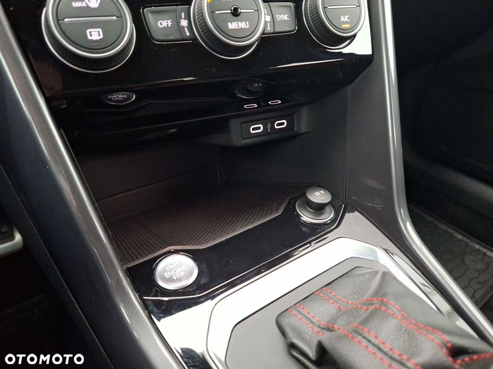 Volkswagen T-Roc 1.5 TSI GPF ACT Premium DSG - 19