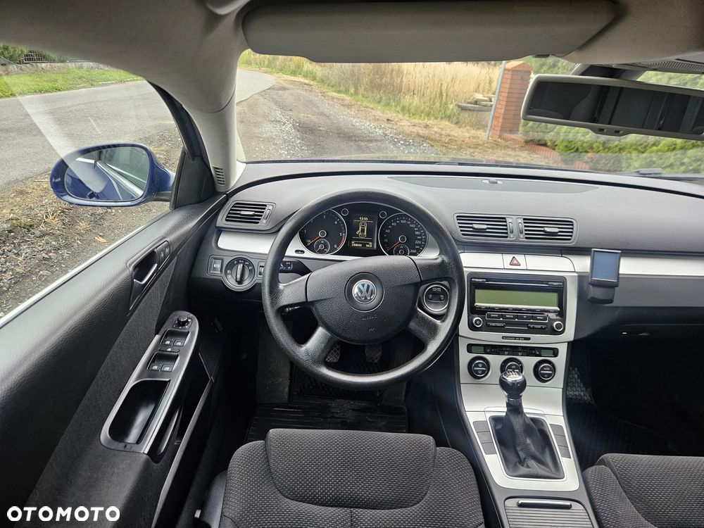 Volkswagen Passat - 5