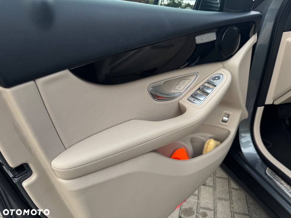 Mercedes-Benz GLC 200 d Business Edition - 21
