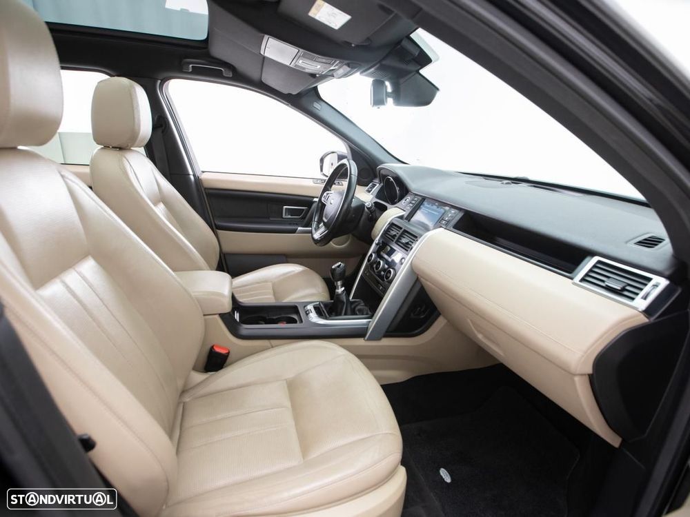 Land Rover Discovery Sport 2.0 eD4 SE - 11