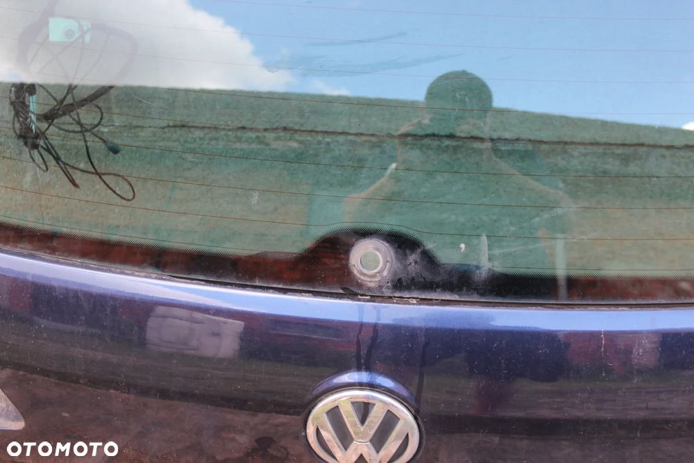 SZYBA TYLNEJ KLAPY VW PASSAT B7 KOMBI 2010 - 5