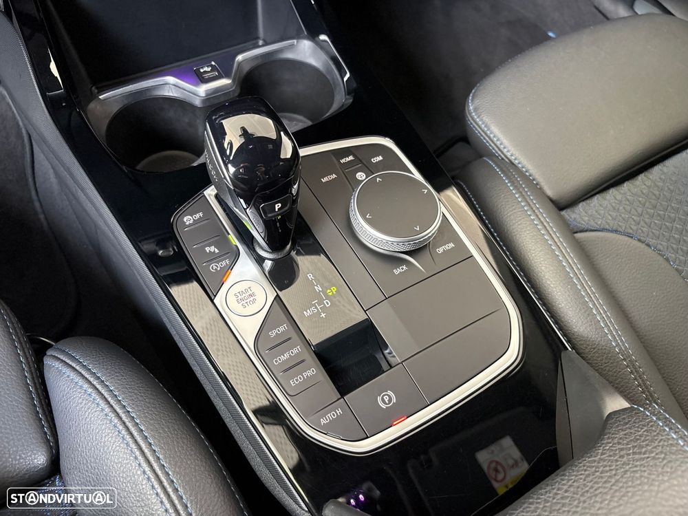 BMW 116 d Pack Desportivo M Auto - 56
