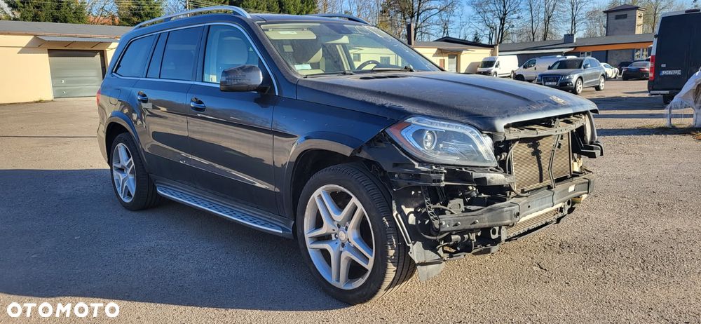 Mercedes-Benz GL - 10
