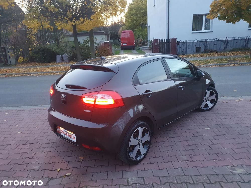Kia Rio 1.4 XL Business Line - 19