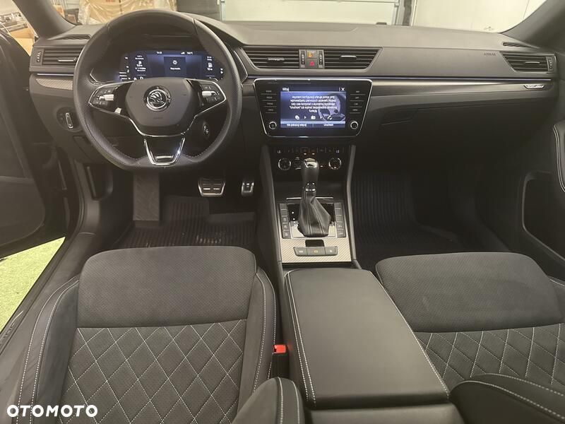 Skoda Superb 2.0 TDI SCR Sportline DSG - 21