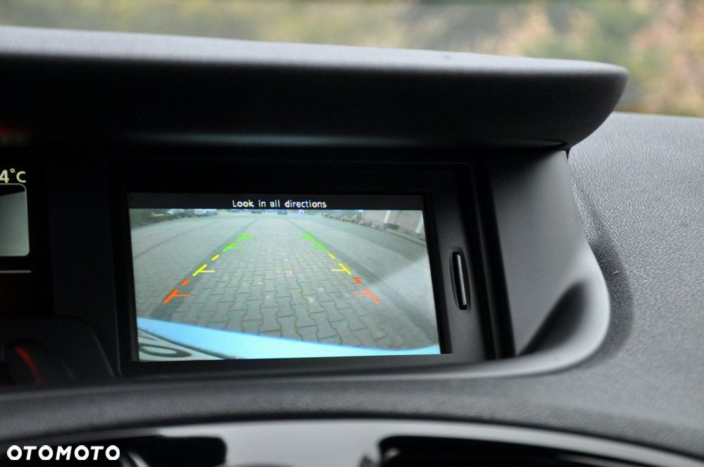 Renault Grand Scenic - 34