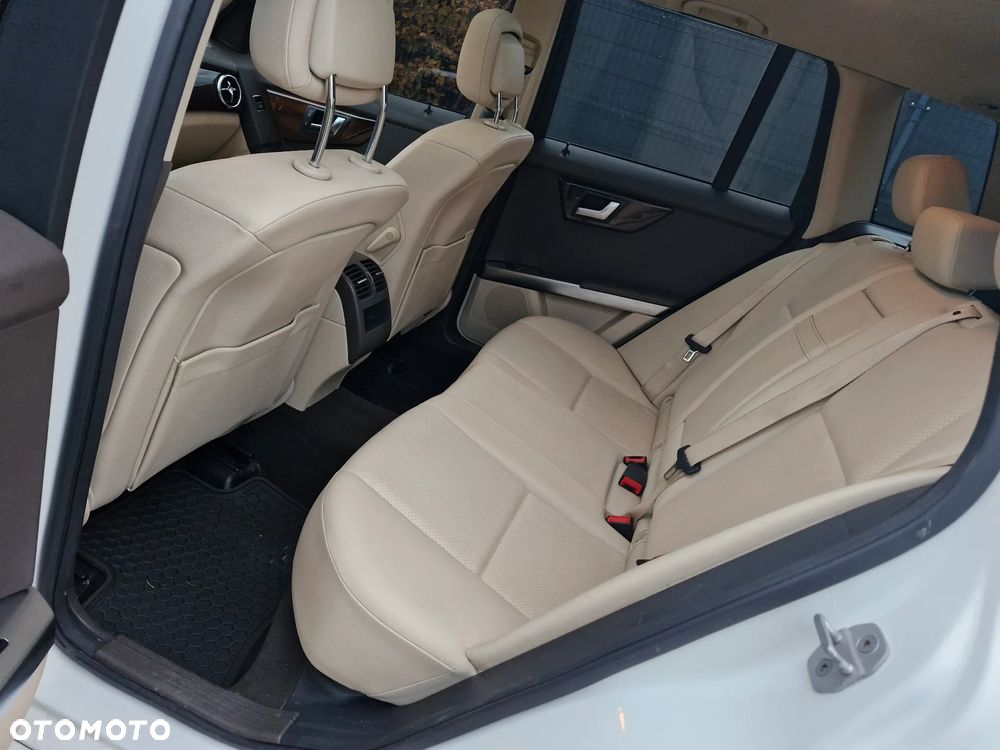 Mercedes-Benz GLK - 15