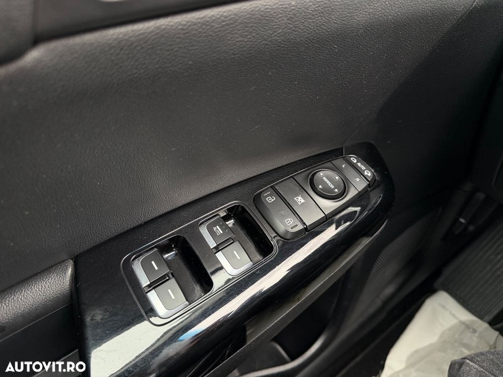 Kia Sportage 1.7 DSL MT 4x2 PREMIUM - 18