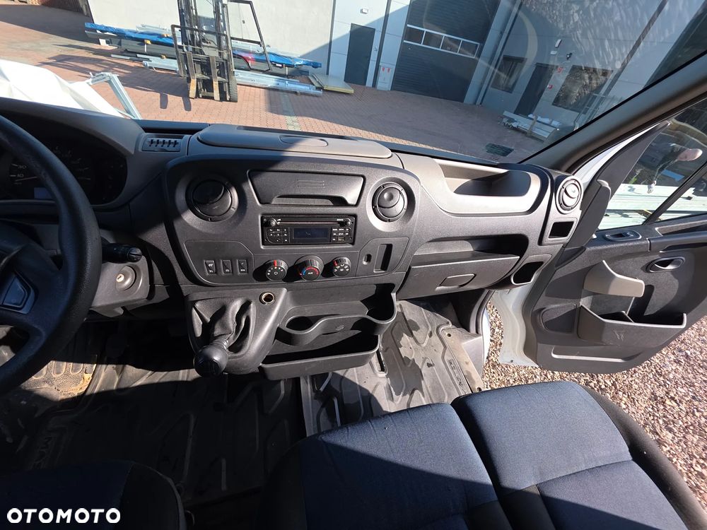 Renault Master - 3