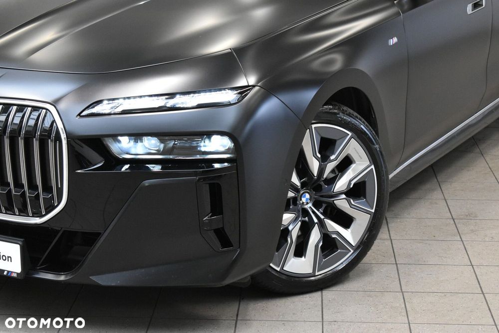 BMW Seria 7 - 27