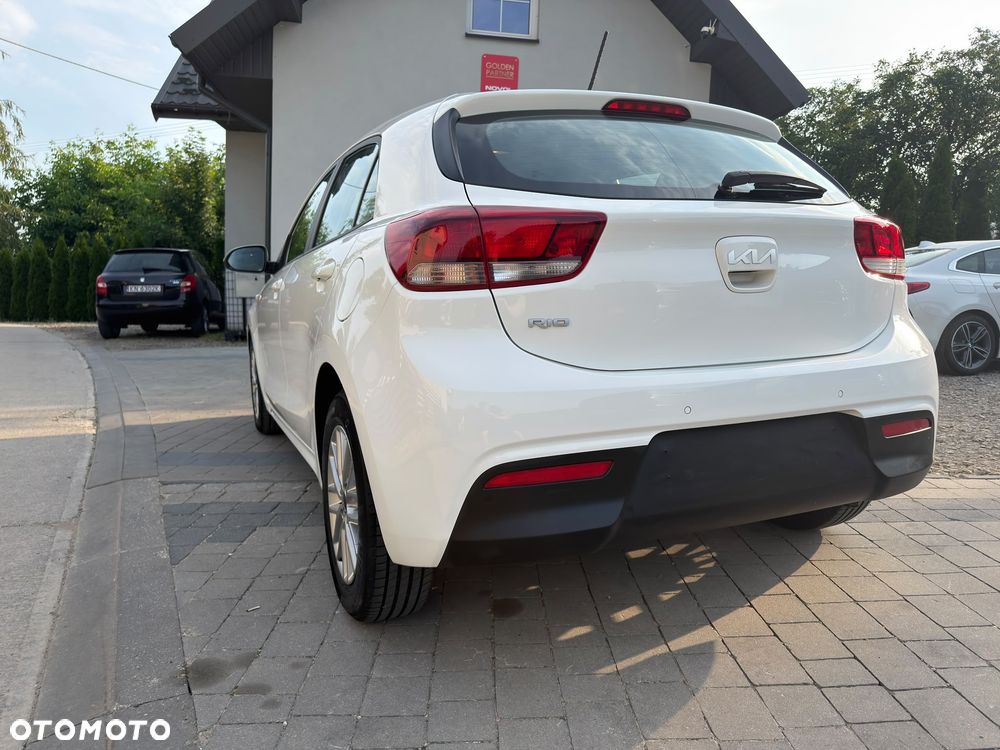 Kia Rio - 9