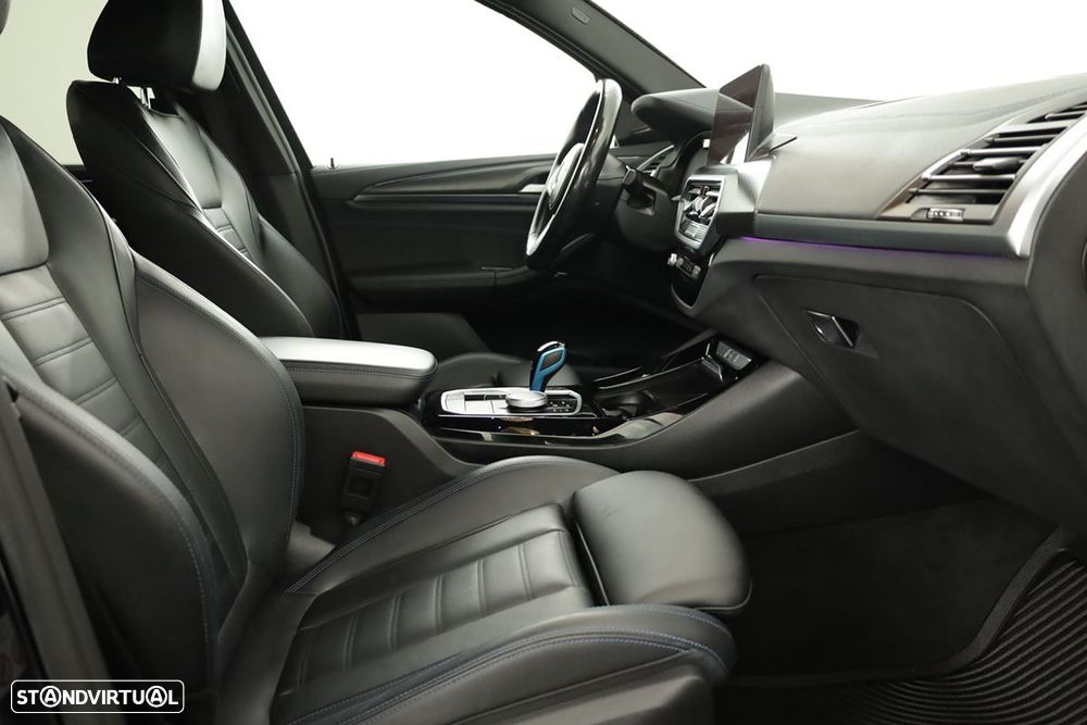 BMW iX3 M Sport Impressive - 22