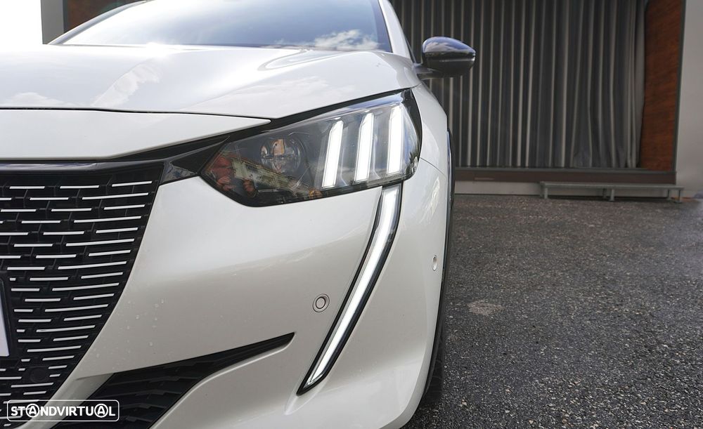 Peugeot e-208 50 kWh GT Pack - 11