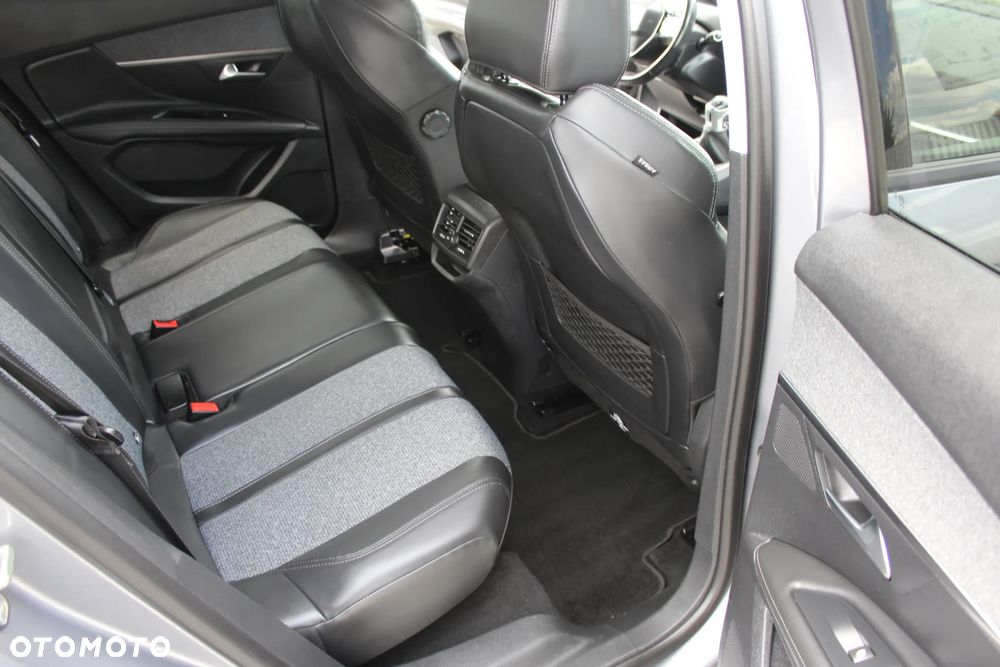 Peugeot 3008 BlueHDi 120 Stop & Start Allure - 28