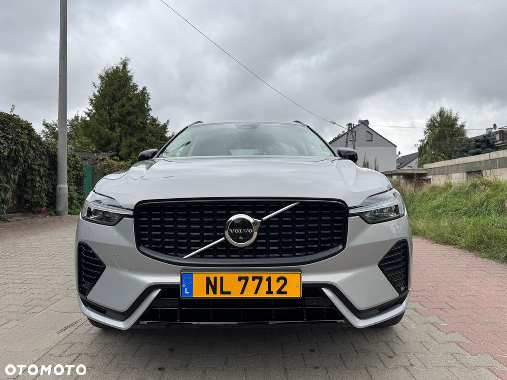 Volvo XC 60 T6 AWD Plug-In Hybrid R-Design - 10