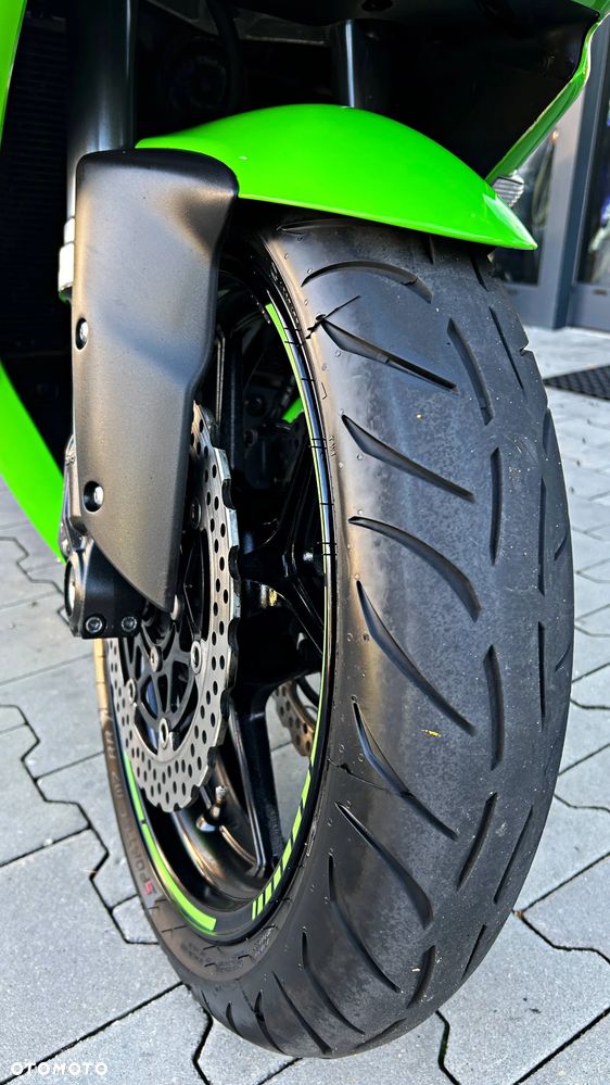 Kawasaki ZX - 17