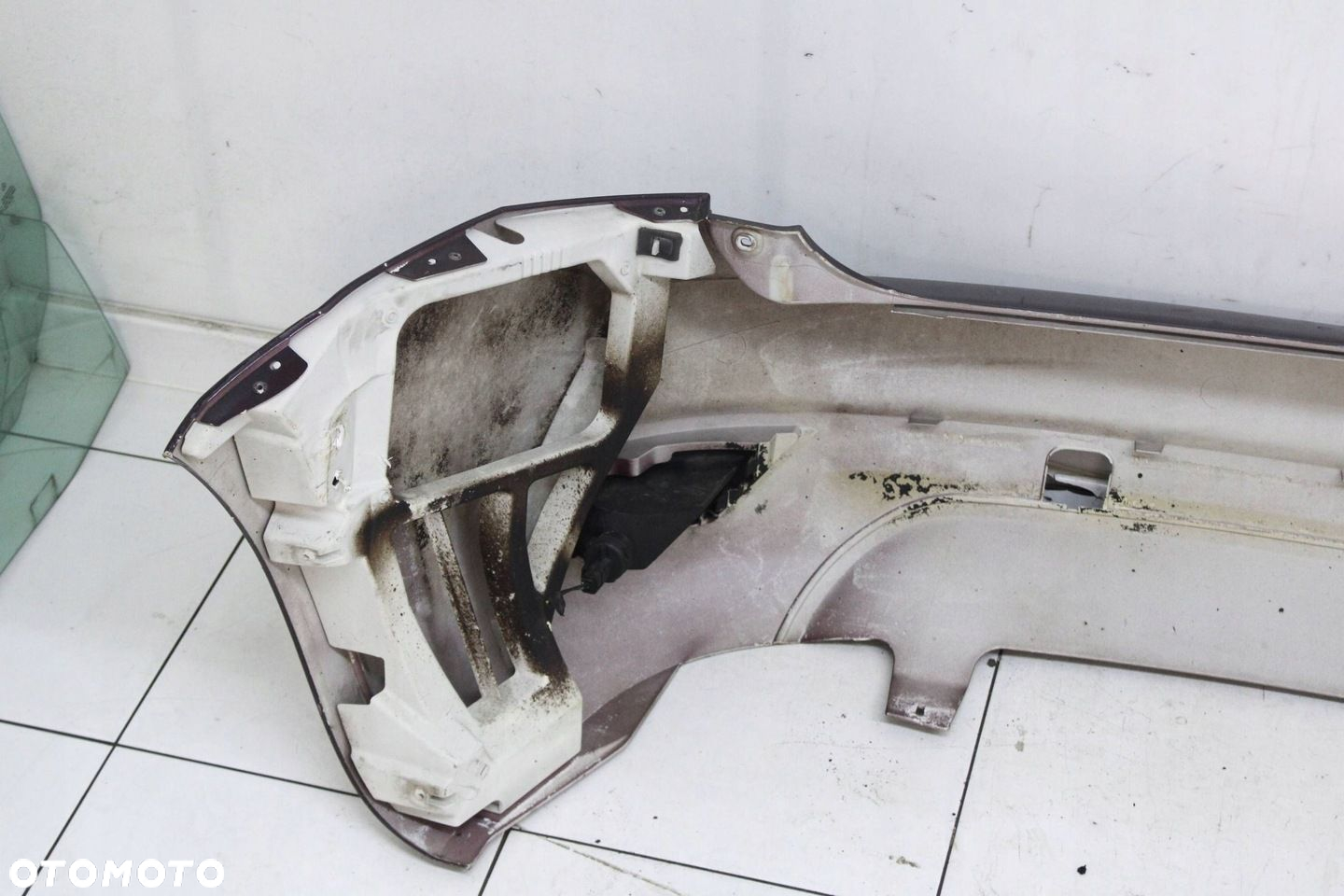 FORD FOCUS MK2 LIFT HB 2007R- ZDERZAK TYŁ TYLNY 39 - KOD LAKIERU - 10