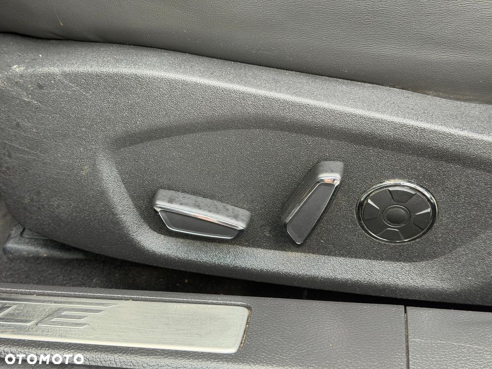Ford Mondeo Vignale 2.0 TDCi PowerShift - 27