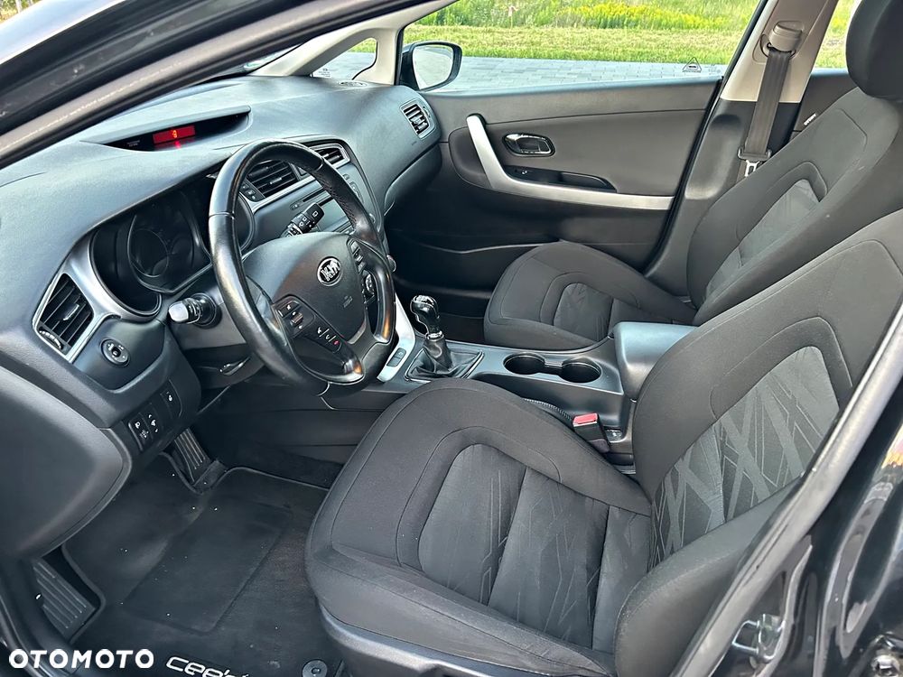 Kia Ceed 1.4 L Business Line - 11