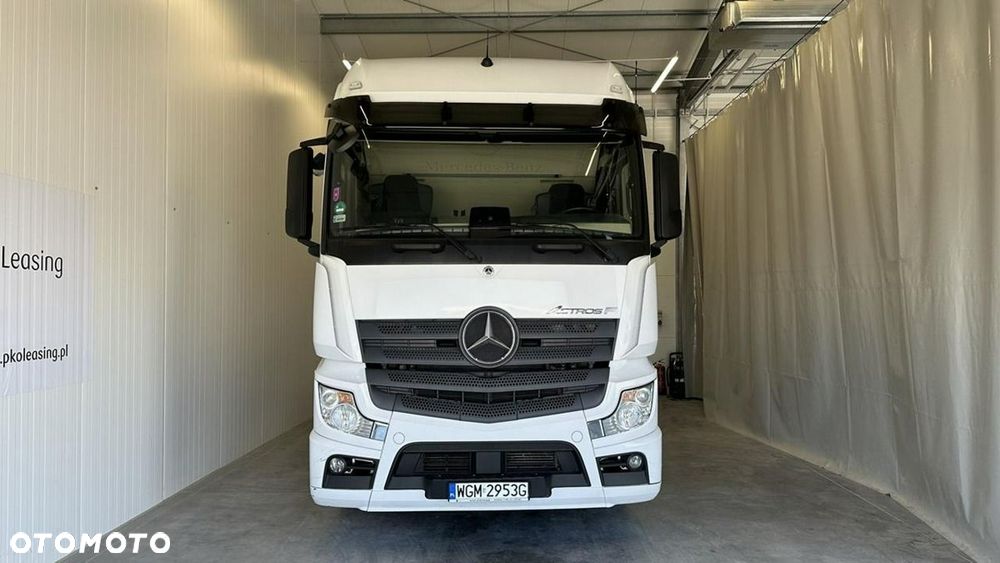 Mercedes-Benz Actros - 2
