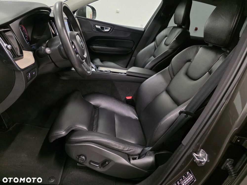 Volvo XC 60 B4 D Inscription - 7