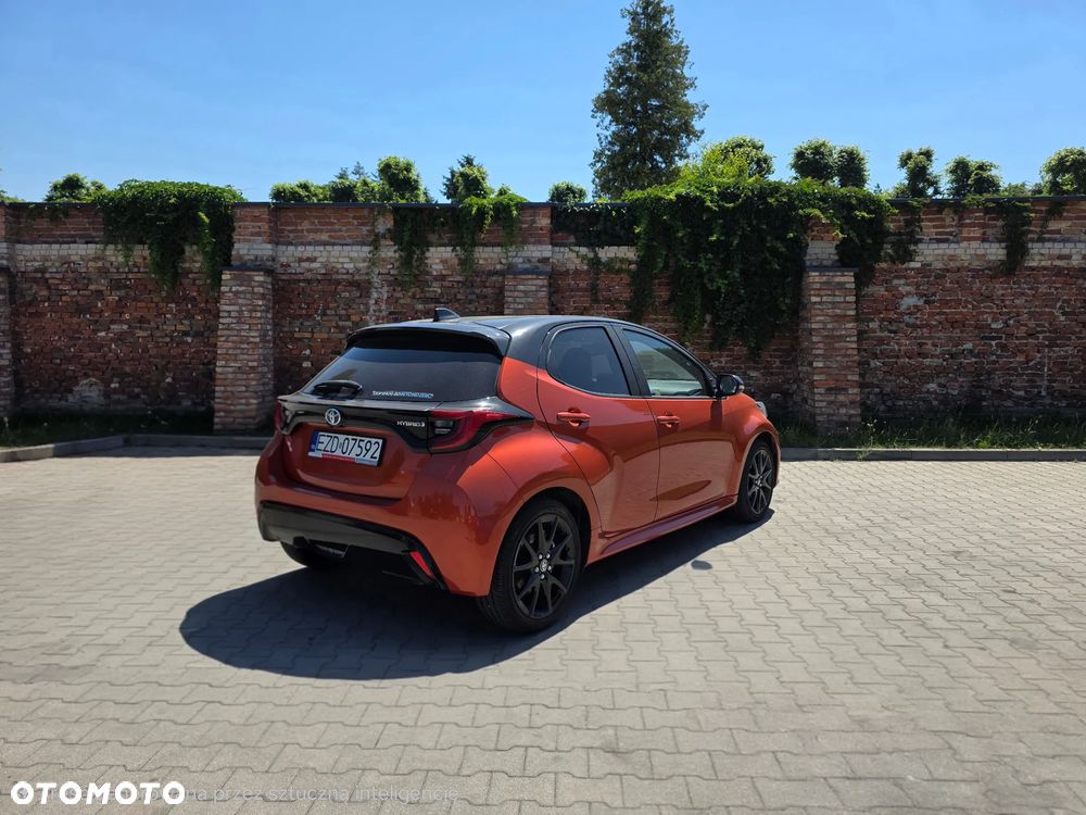 Toyota Yaris Hybrid 1.5 Executive - 4